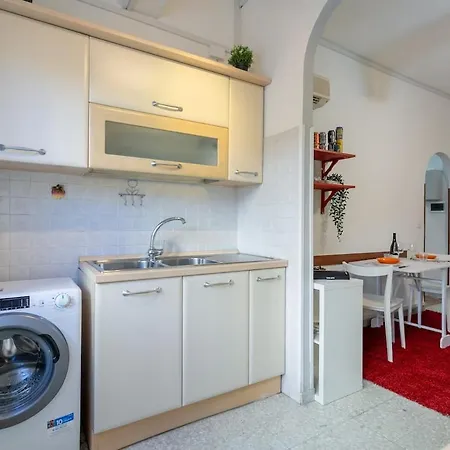 Apartman Appio Claudio Metro Linea A